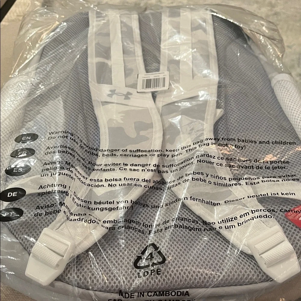 Under Armour Hustle 6.0 Gray/Silver Backpack/NWT